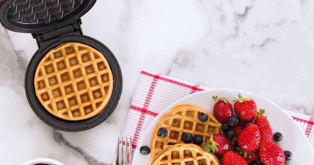 Mini Waffle Maker por SOLO $9.99